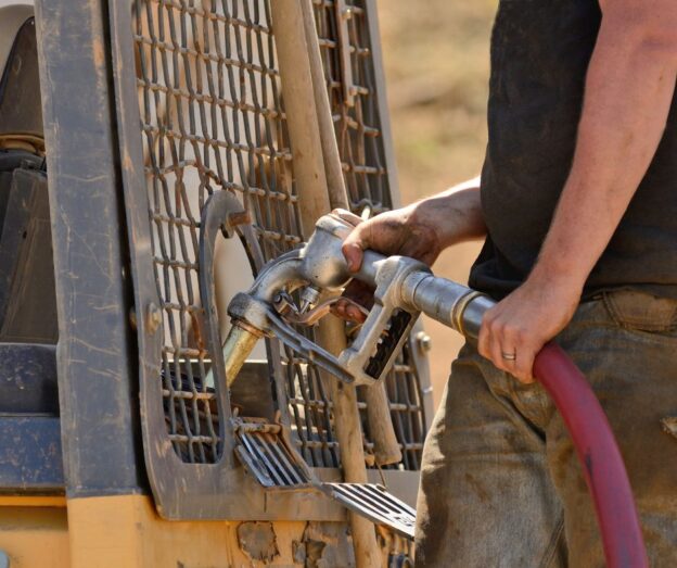 What is Wet Hosing and How Is It Different From Bulk Fuel Storage